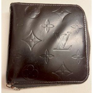 louis vuitton zippered brown wallet